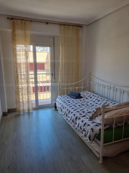 Lovely Three-Bedroom Apartment In Puerto De Sagunt Puerto de Sagunto Exterior photo